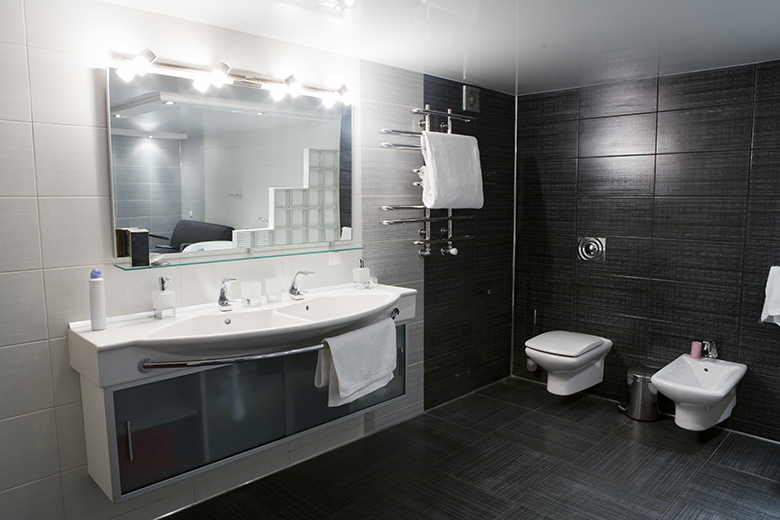 Badkamer voorbeelden zwart wit 22 badkamer fotos Badkamer zwart